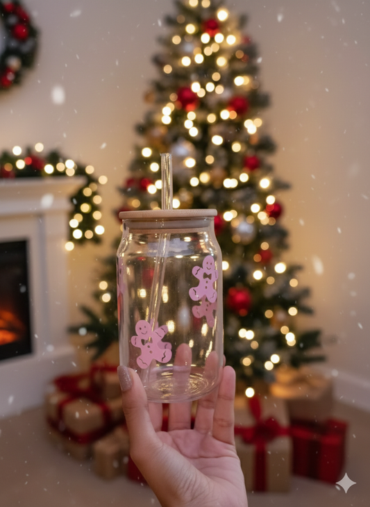 Christmas gingerbread glass tumbler with bamboo lid and straw. A cute festive gift for Christmas, Secret Santa and holiday hampers.